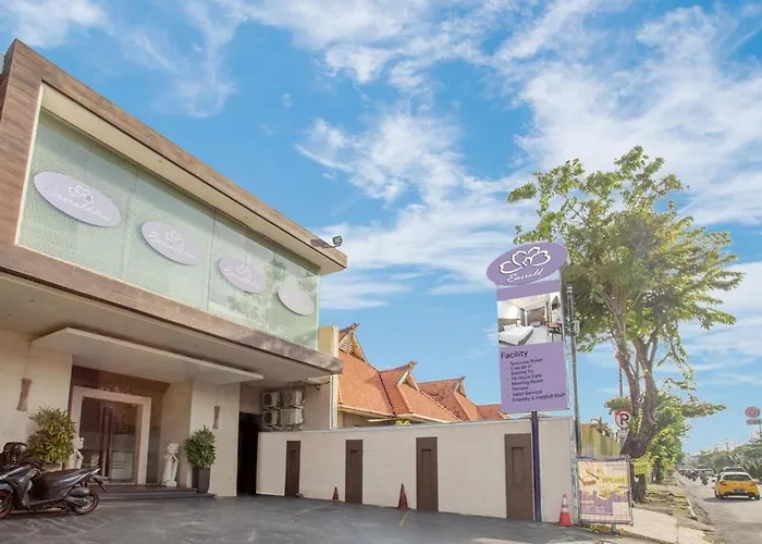 Life Emerald Hotel Surabaya